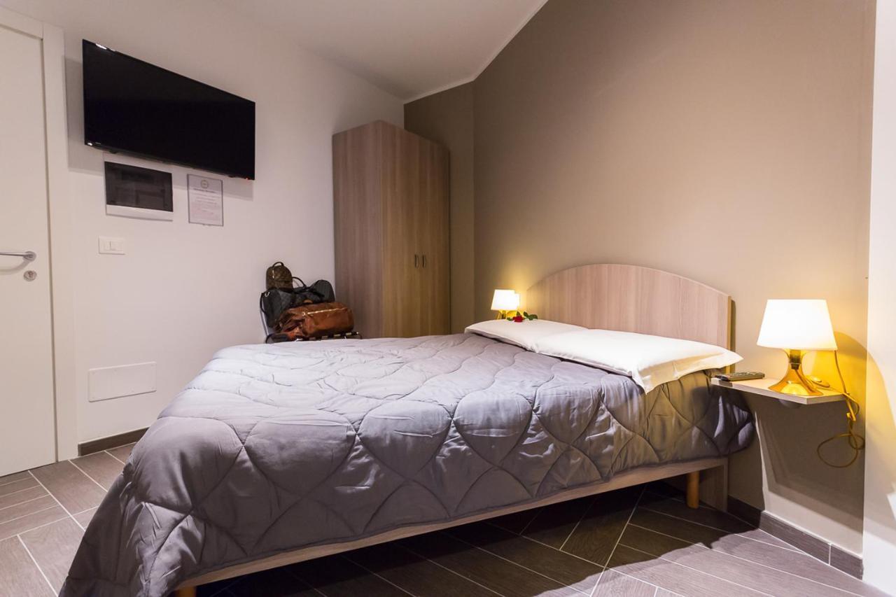 Hh Hermoso Housing Alessandria Exterior photo