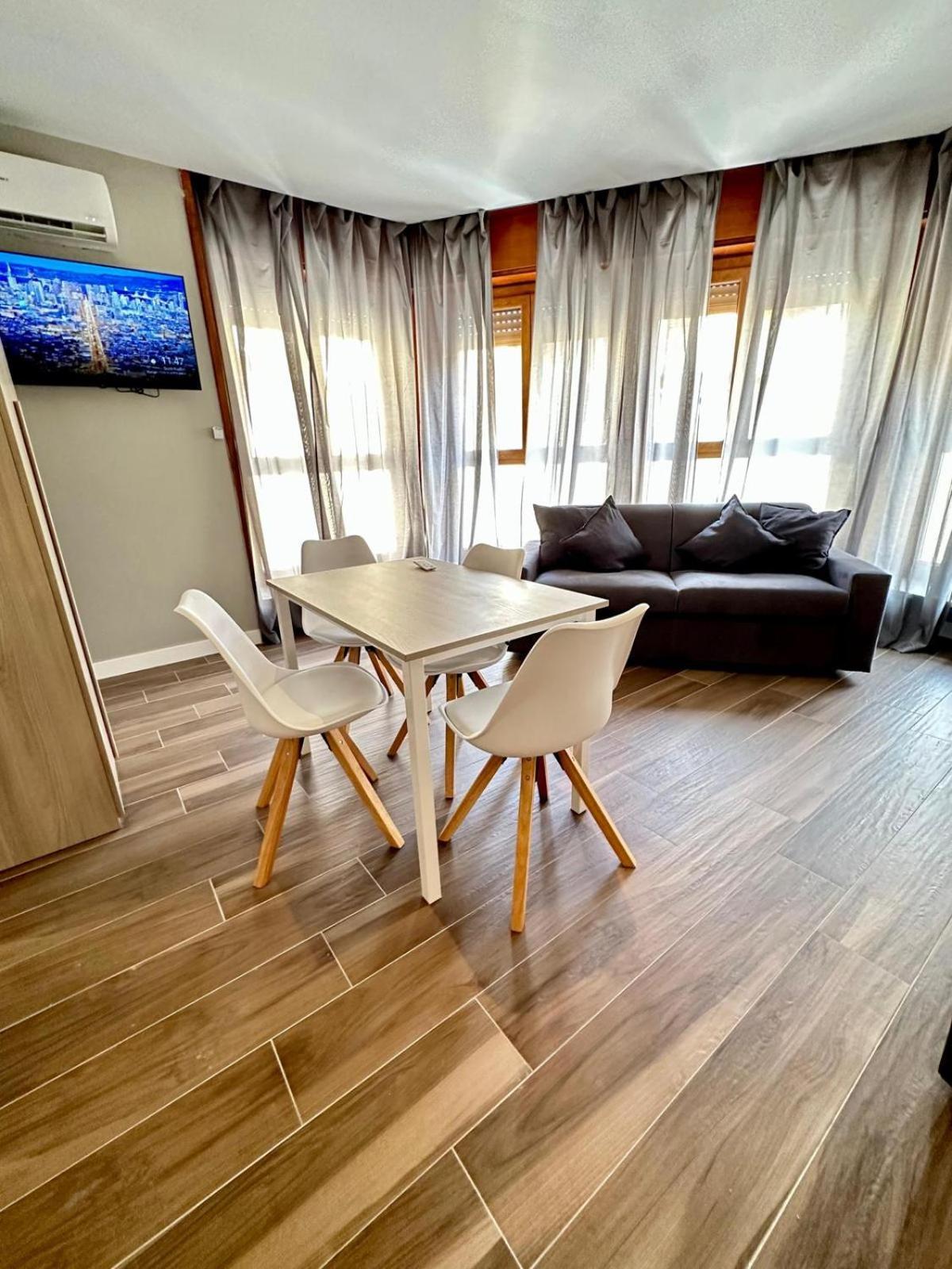 Hh Hermoso Housing Alessandria Exterior photo